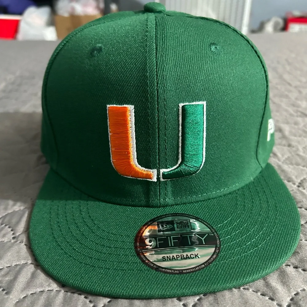 πUM Green Snapback Cap with Orange and Green Logo - Picture 1 of 4